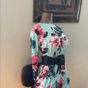Thick waist belt. Free with dress*